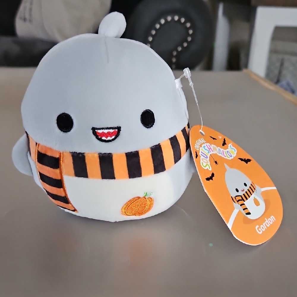 4.5" Gordon The Shark Halloween Squishmallow 2025